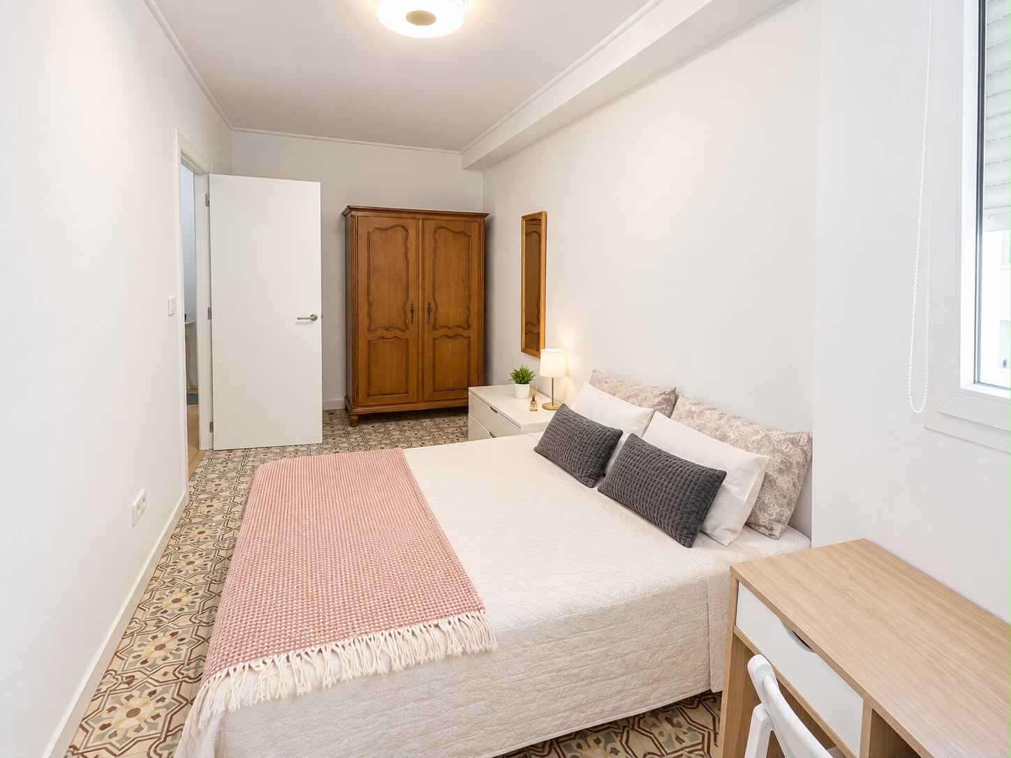 AMPLIA VIVIENDA PARA ENTRAR EN XATIVA