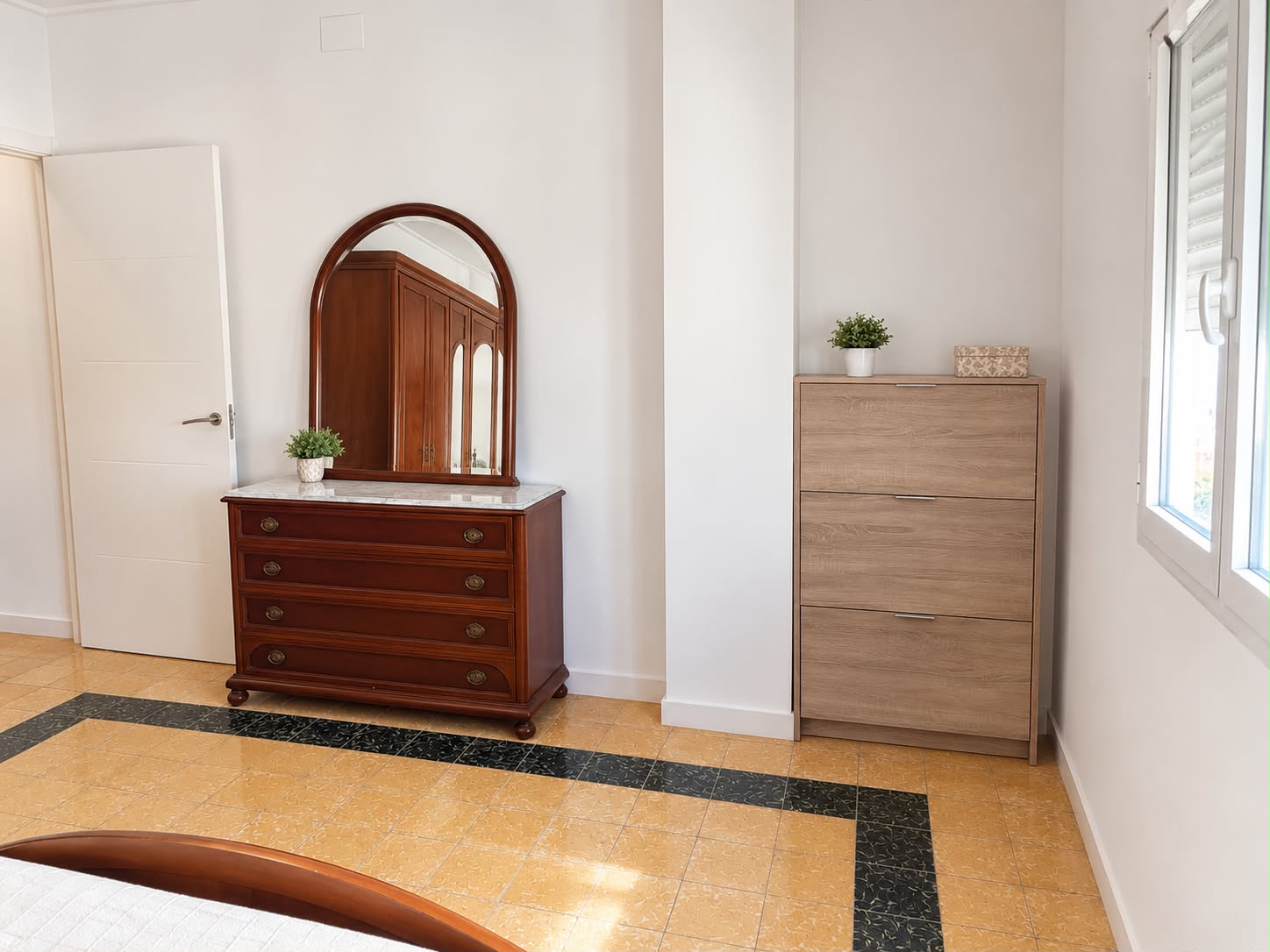 AMPLIA VIVIENDA PARA ENTRAR EN XATIVA