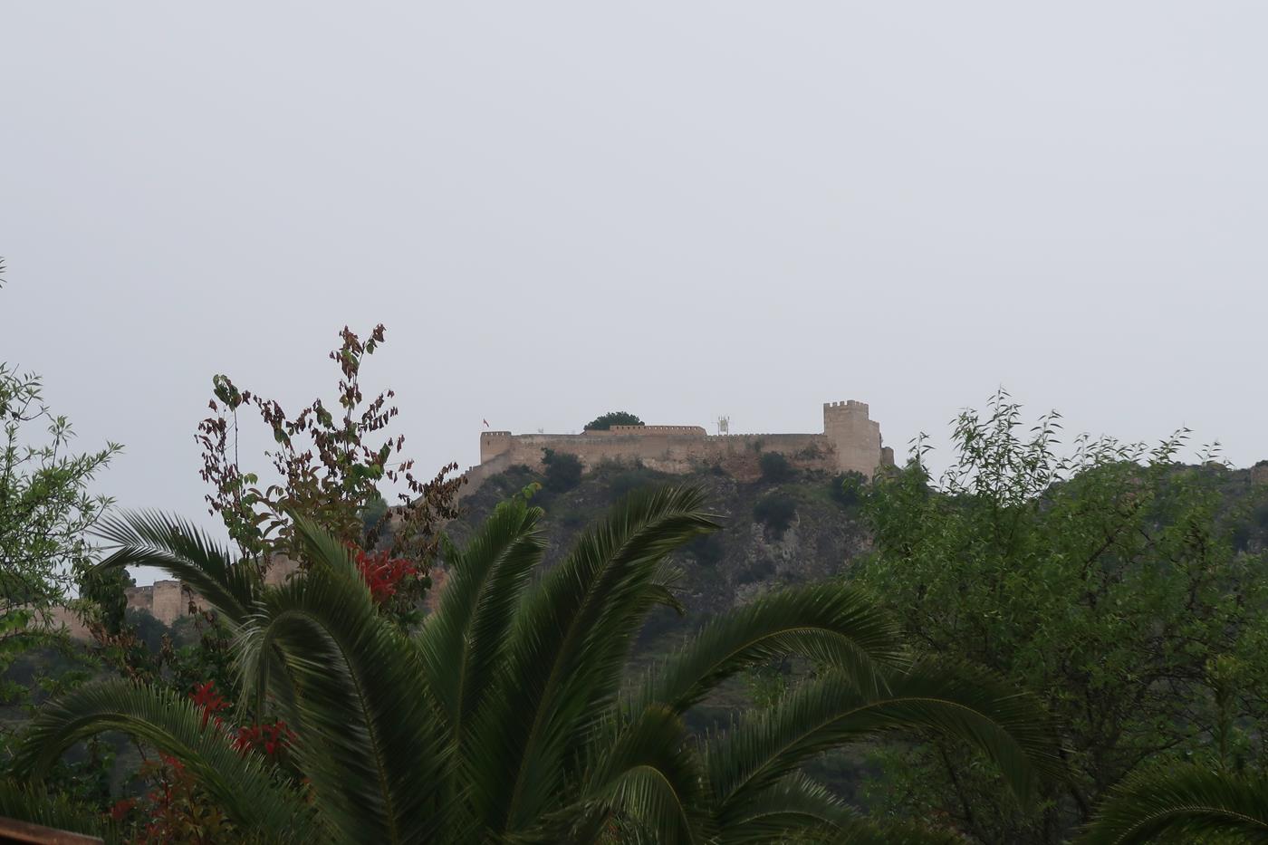 Вилла с видом на горы в урбанизации Хатива