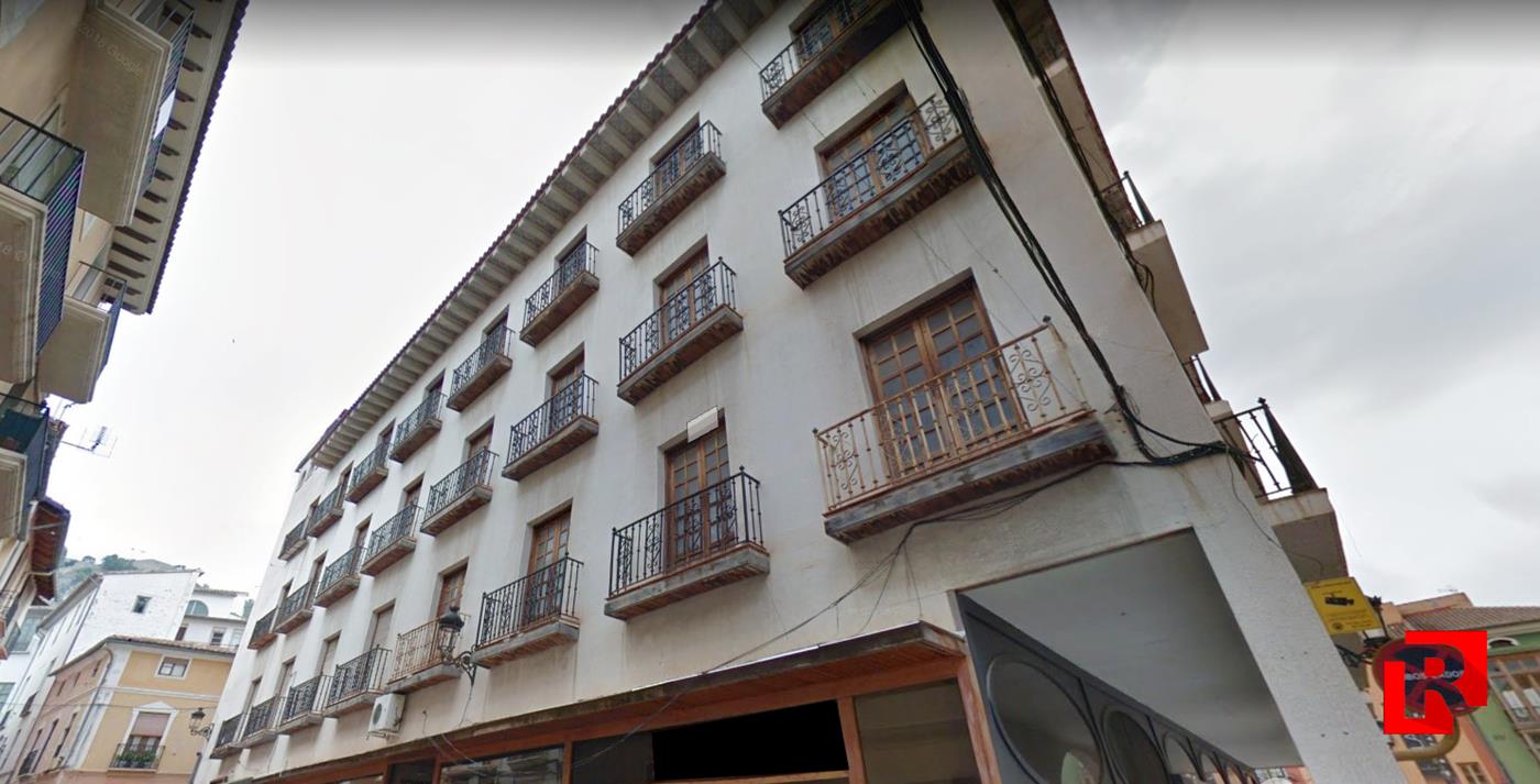 Building in the historic center of Xativa